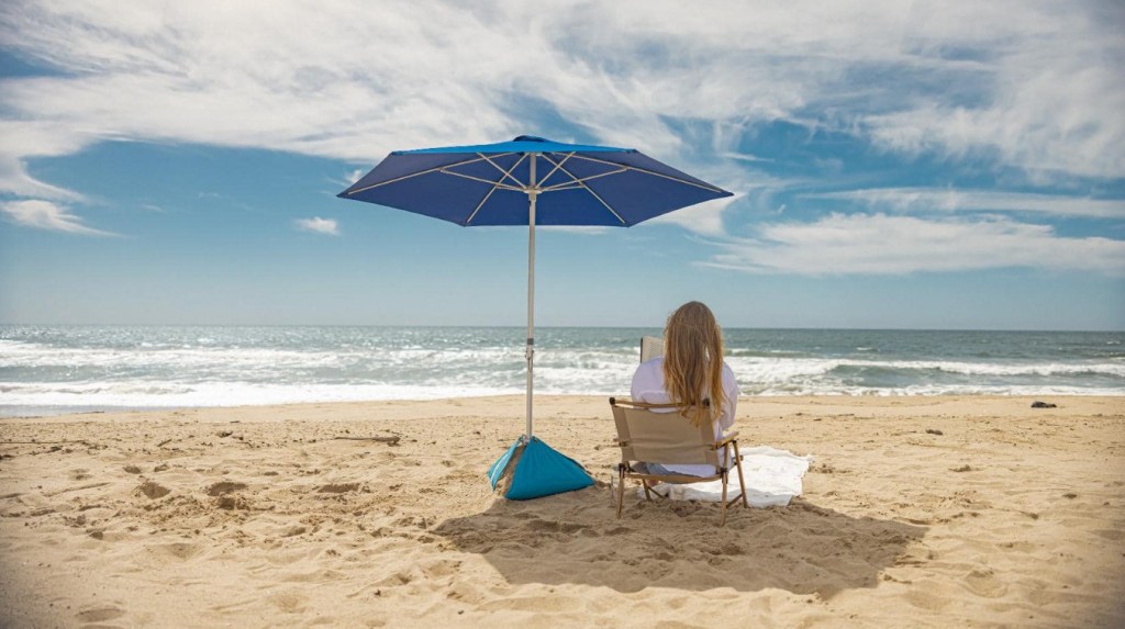 BeachBub beach umbrella on the beach